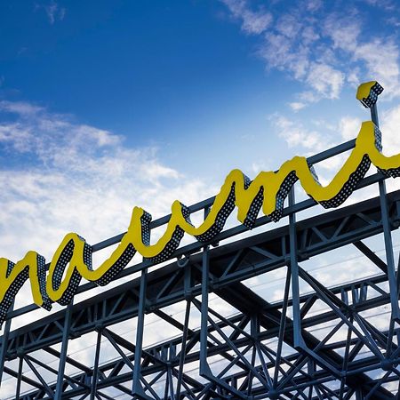 Naumi Auckland Airport Hotel Экстерьер фото
