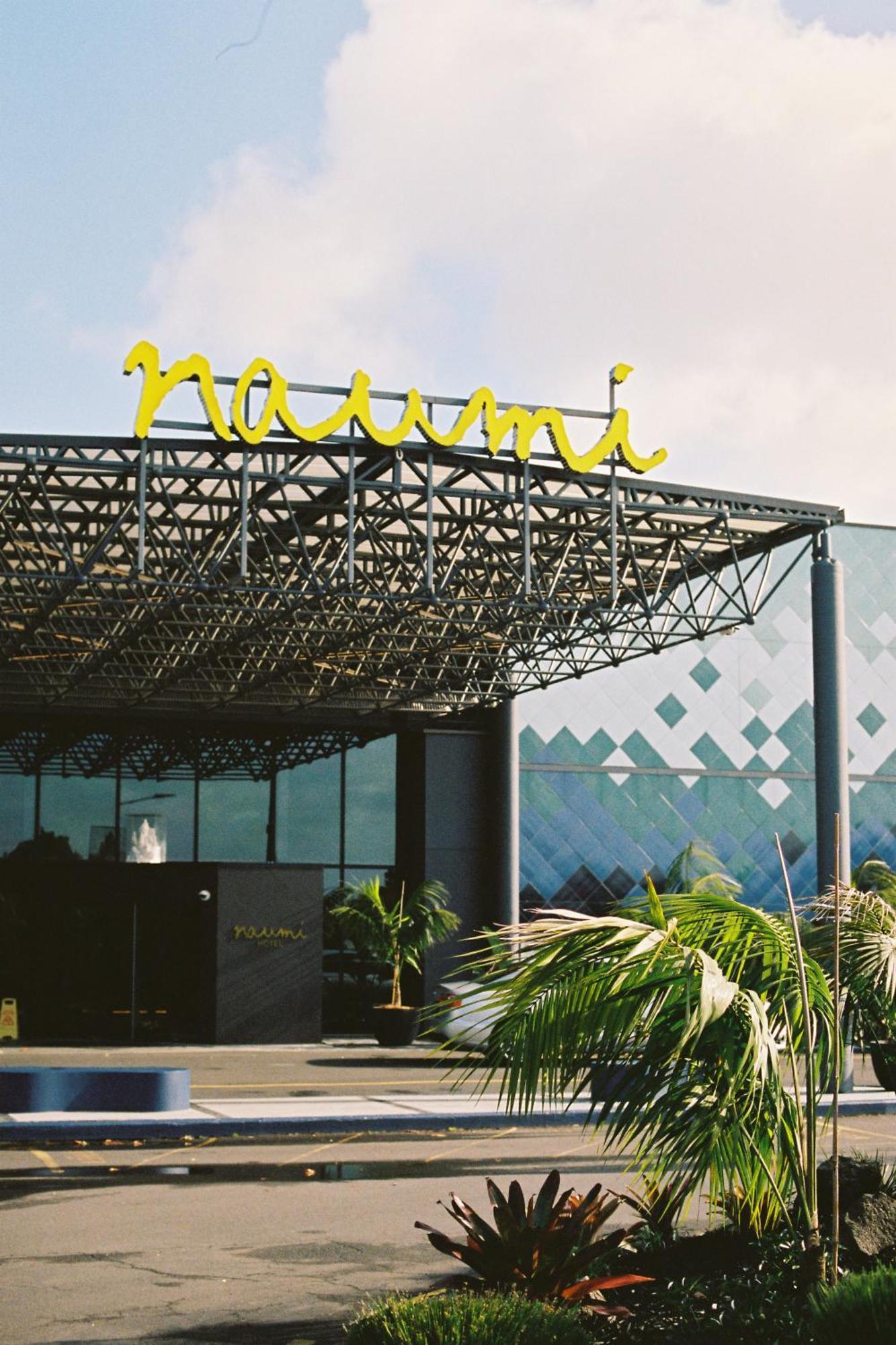 Naumi Auckland Airport Hotel Экстерьер фото