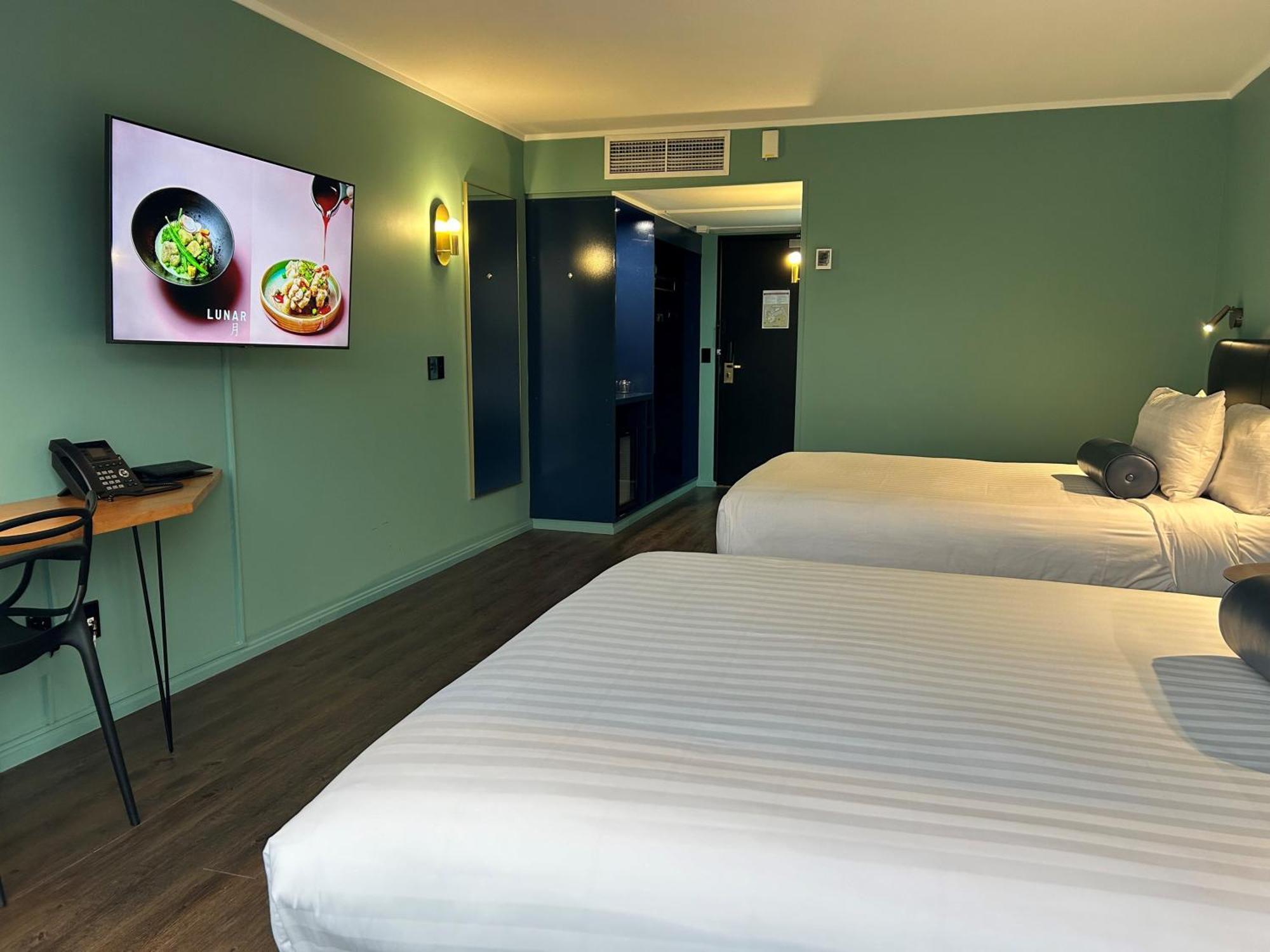 Naumi Auckland Airport Hotel Номер фото